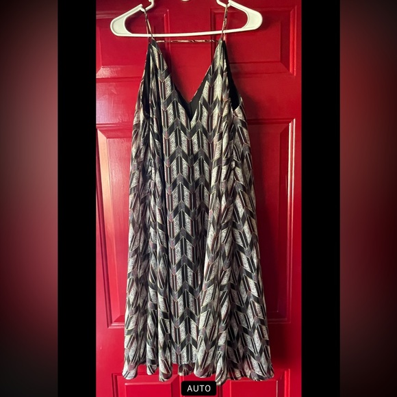 She + Sky Geometric Print dress - Picture 5 of 6